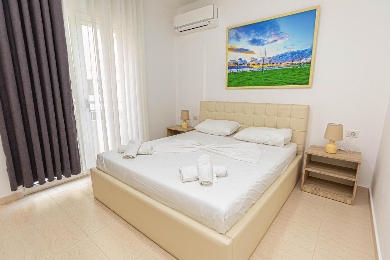 Jordan'S Hotel Vlore Ngoại thất bức ảnh