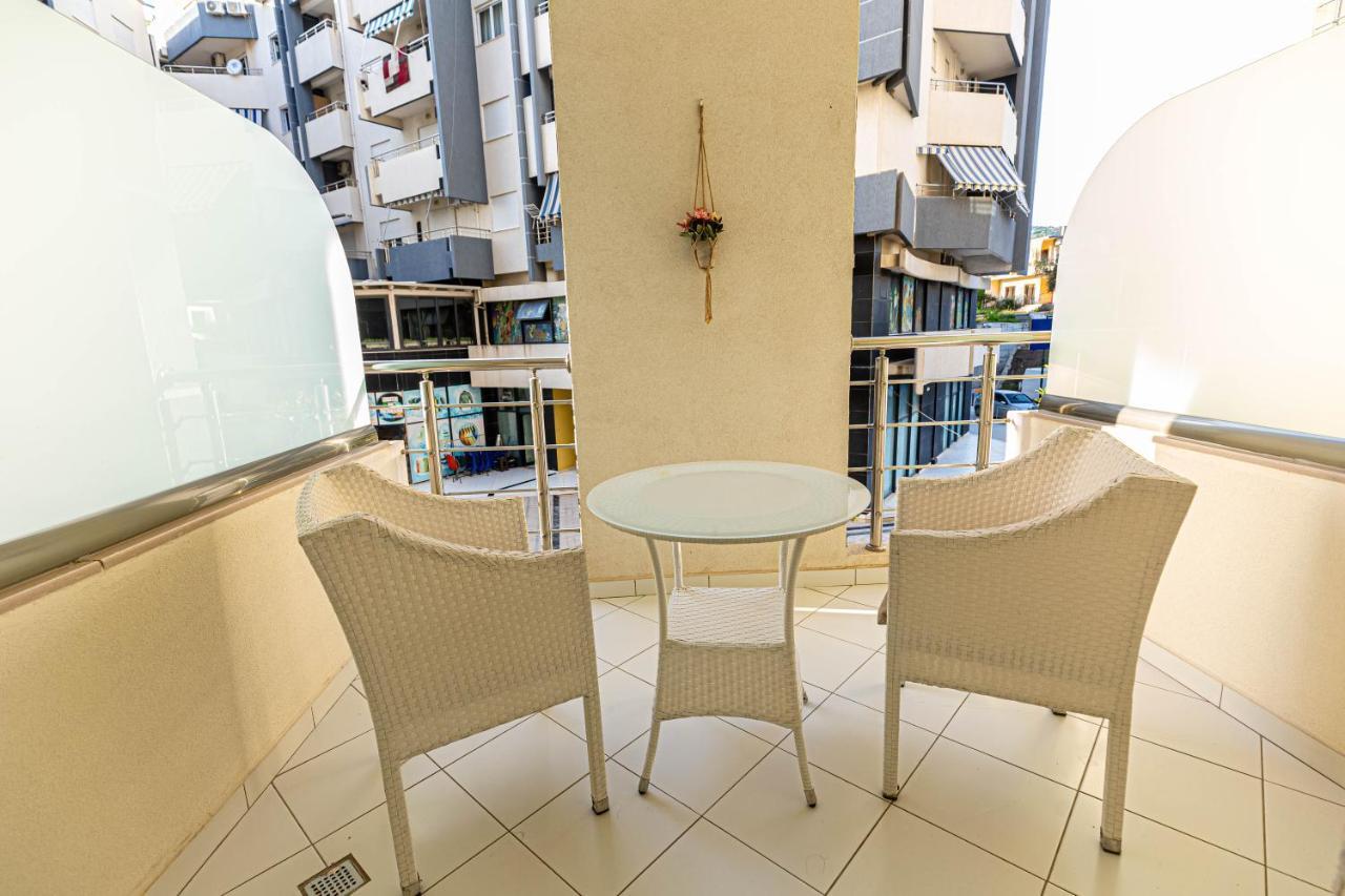 Jordan'S Hotel Vlore Ngoại thất bức ảnh