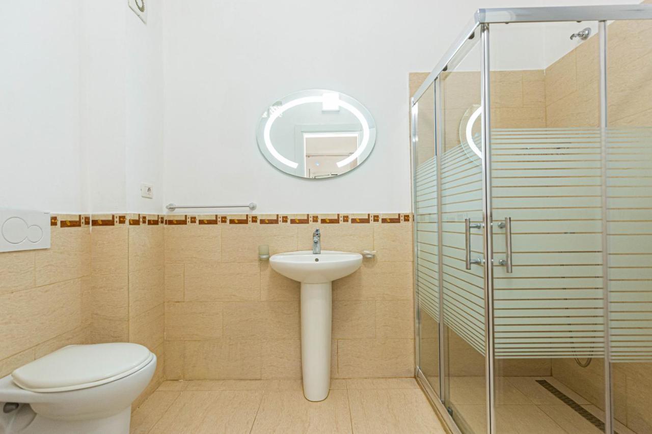 Jordan'S Hotel Vlore Ngoại thất bức ảnh