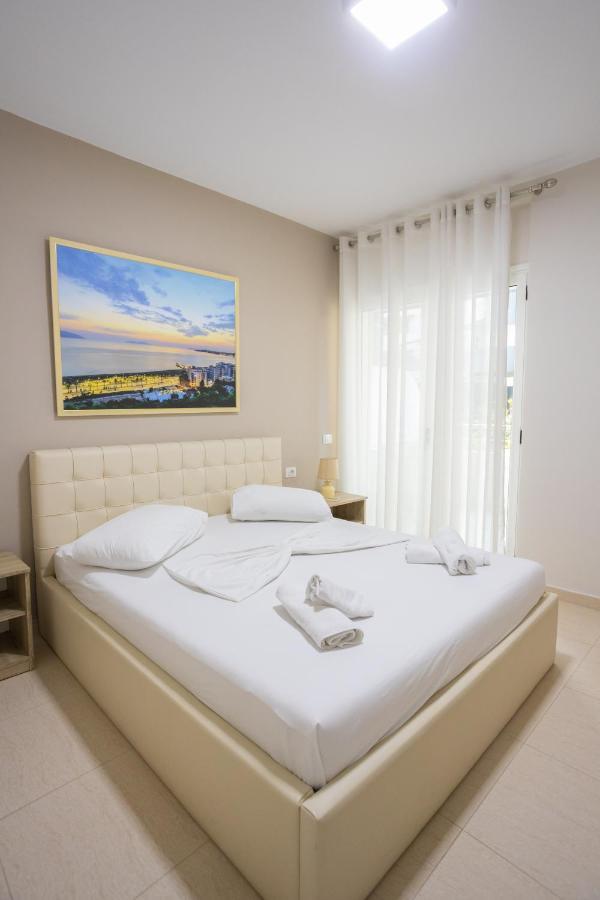 Jordan'S Hotel Vlore Ngoại thất bức ảnh